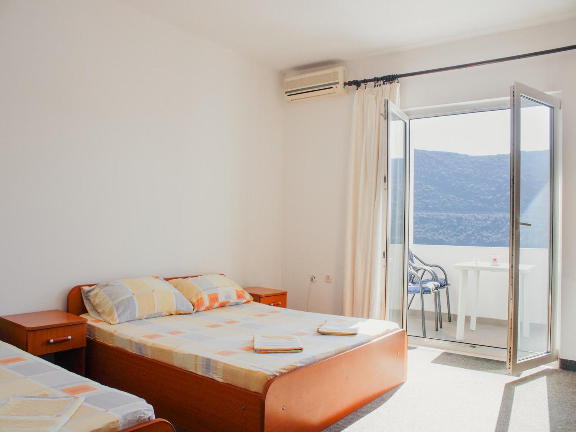 Apartments And Rooms Mato Neum Rum bild